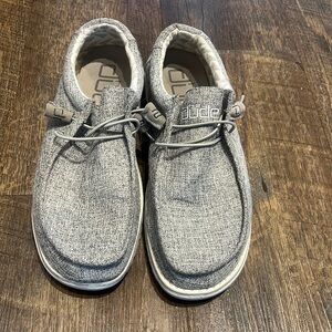 Hey Dude men’s size 11. Worn once.